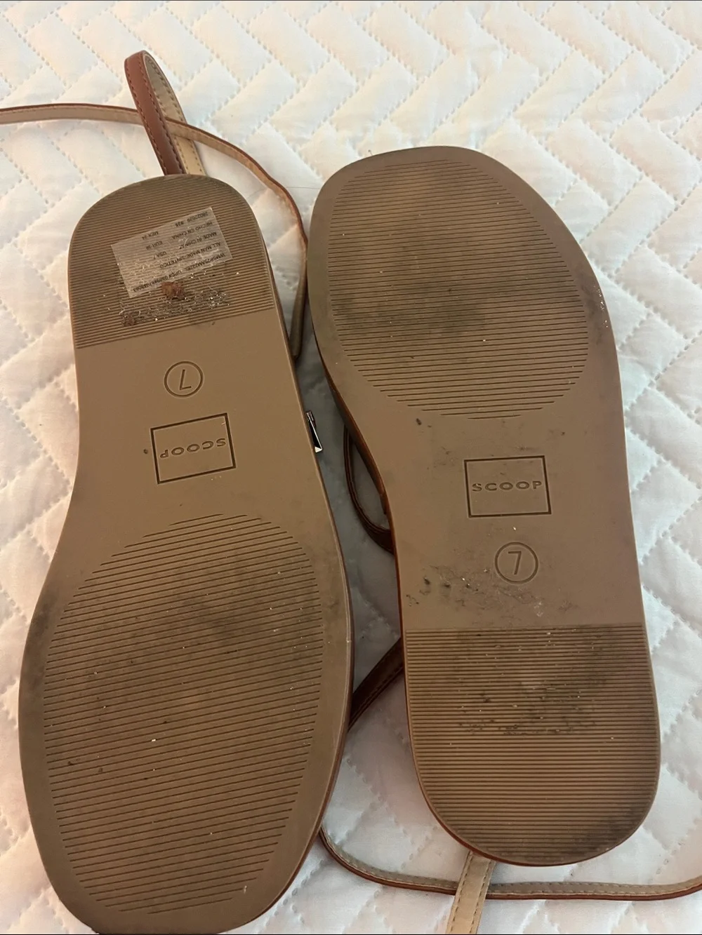 Scoop Brown Strappy Square-Toe Sandals — Sleek Leather Look Sz 7